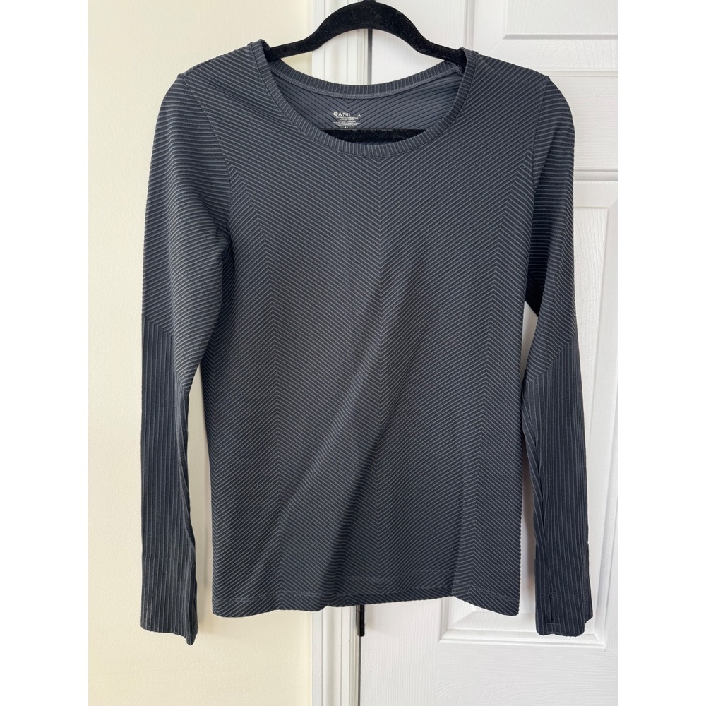 Athleta Long Sleeve Chevron Textured Performance Top Women Size Medium Gray